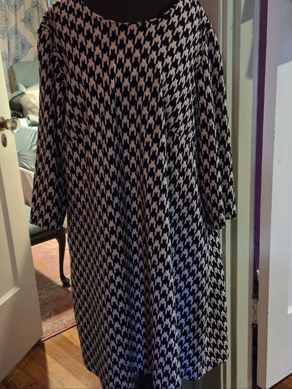 Black & White Houndstooth Women's Shift Dress